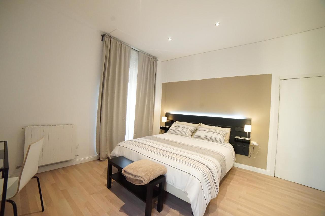 Central Home B&B โกเซนซา ภายนอก รูปภาพ