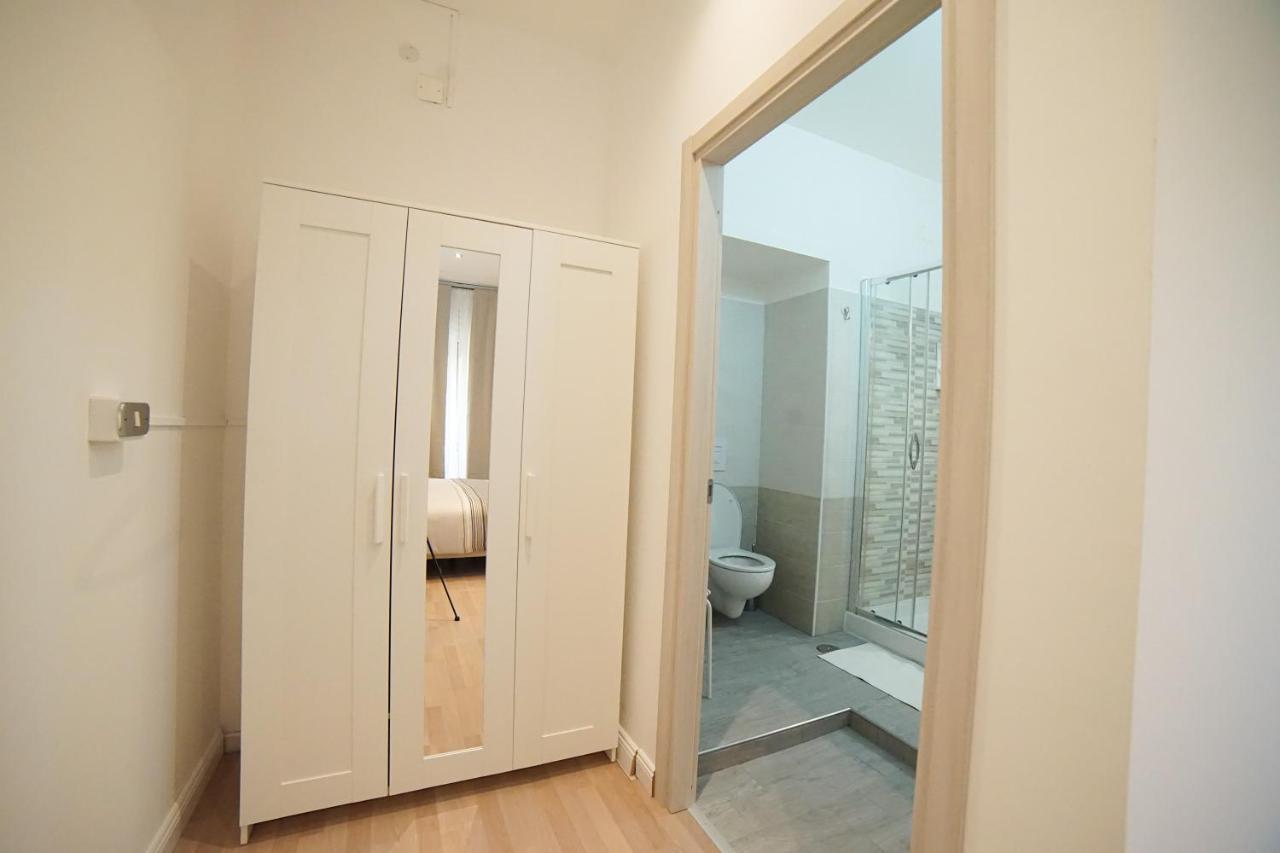 Central Home B&B โกเซนซา ภายนอก รูปภาพ